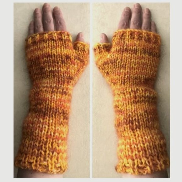 NEW Handmade Pumpkin Spice Fingerless Mohair Gloves, Women Size M - Picture 4 of 4